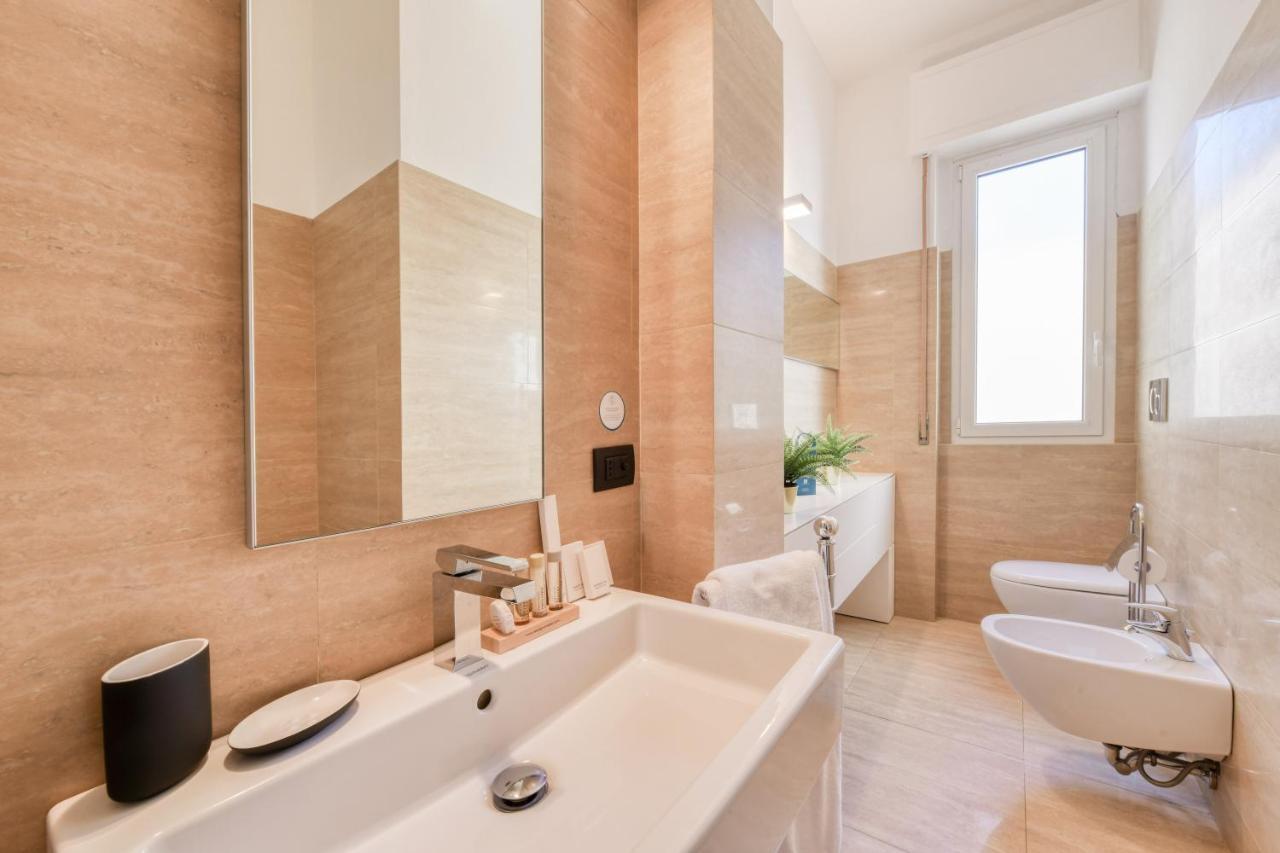 Sweett- Piazza Affari Apartment Milan